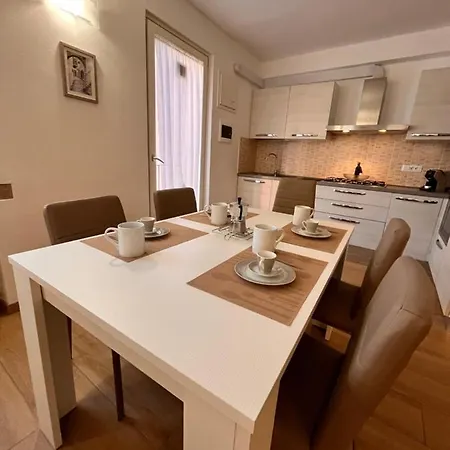 Lejlighed Casa Biba Torri Del Benaco